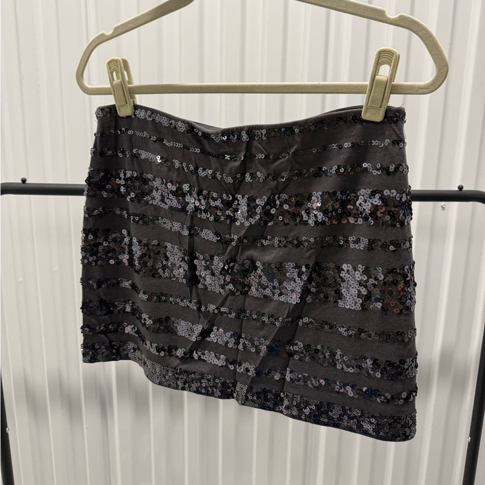 Express Black Sequin Mini Skirt - Picture 3 of 6